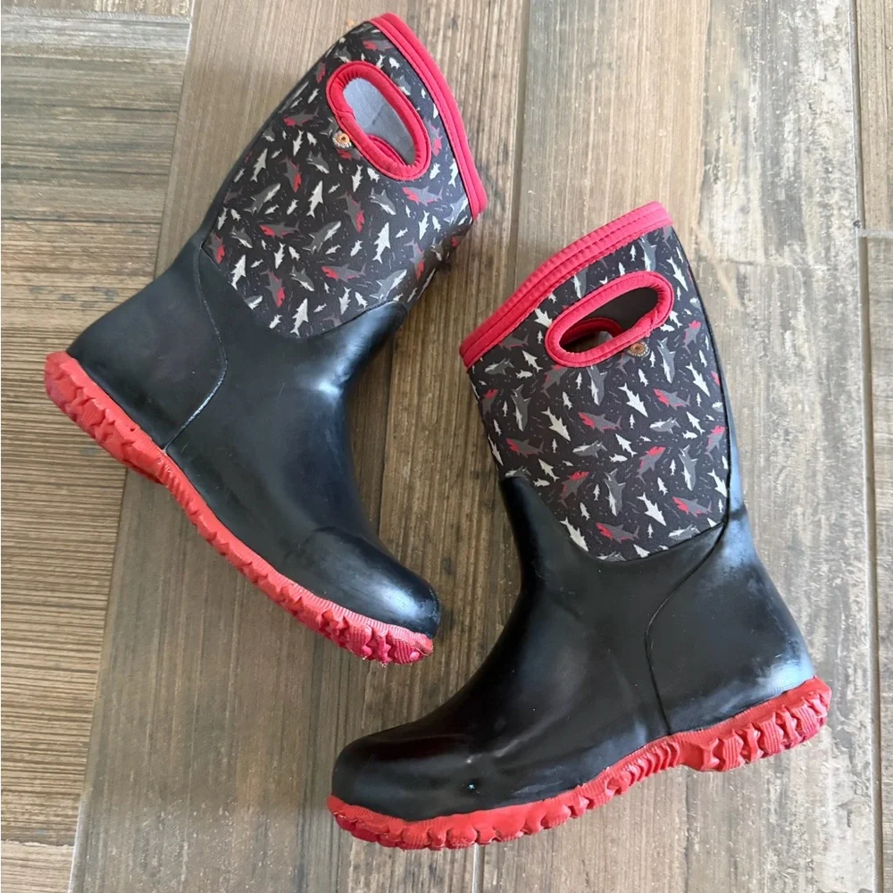 Kids Bogs classic Durham shark size 3